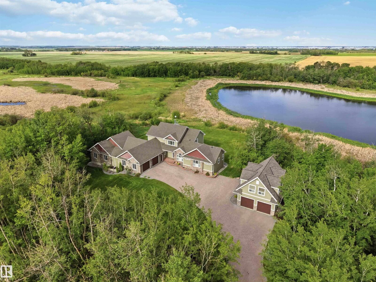 Property Photo:  50344 Rge Rd 243  AB T4X 0N5 