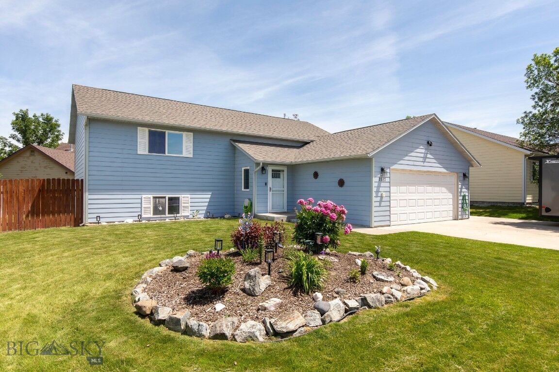 Property Photo: 1107 W Central Avenue MT 59714