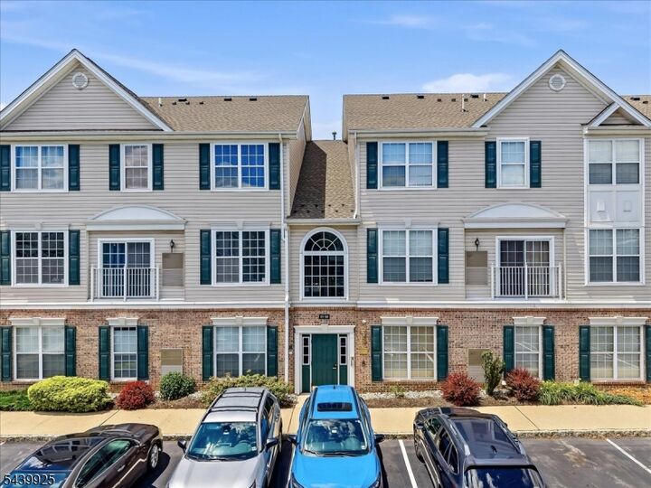 Property Photo:  56 Limerick Ln  NJ 08865 