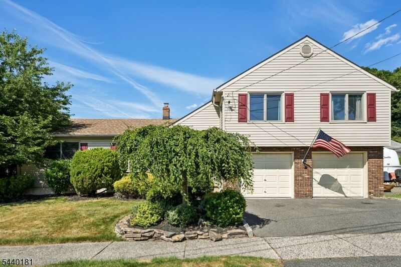 Property Photo:  42 Daka Ct  NJ 07003 