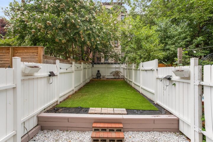 Property Photo:  204 6th St 1L  NJ 07302 