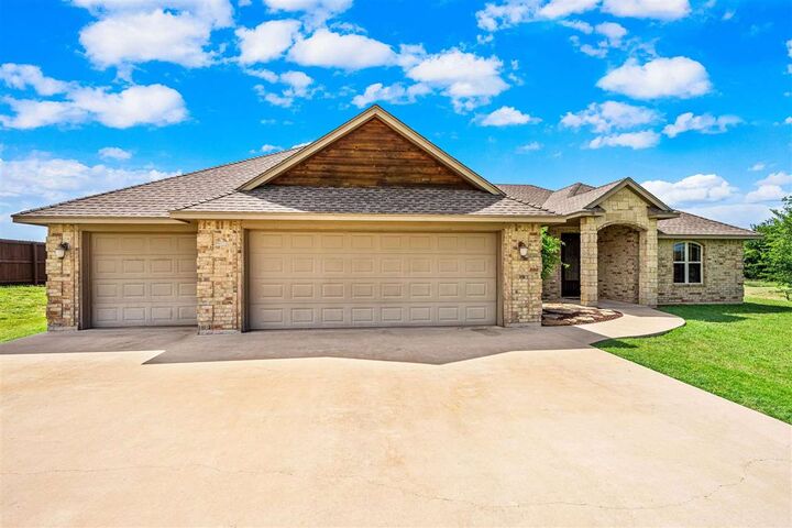 Property Photo:  12091 NE Keeney Rd  OK 73538 