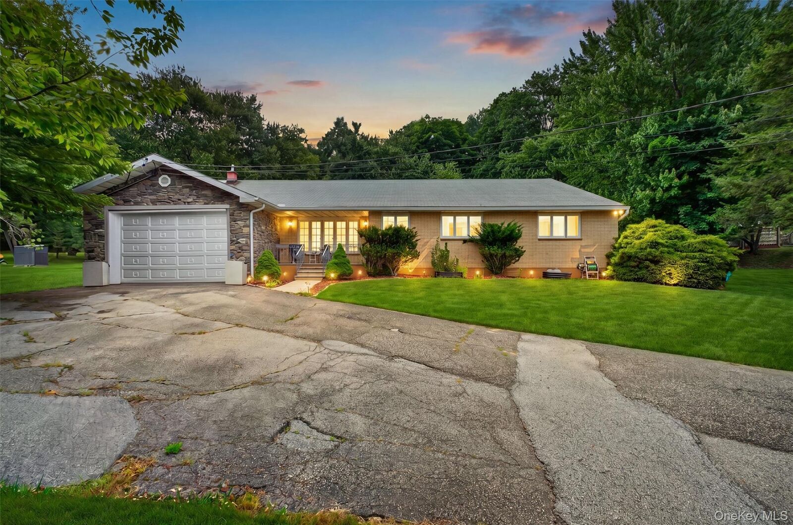 Property Photo:  29 Brandy Lane  NY 12590 