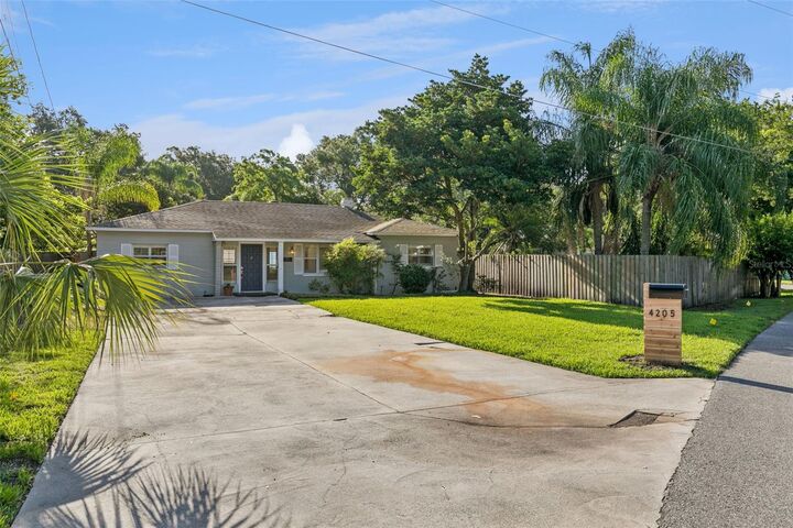 Property Photo:  4205 Grant Boulevard  FL 32804 