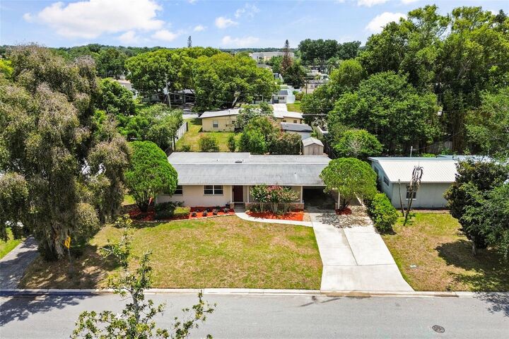 Property Photo: 5409 Stratemeyer Drive FL 32839