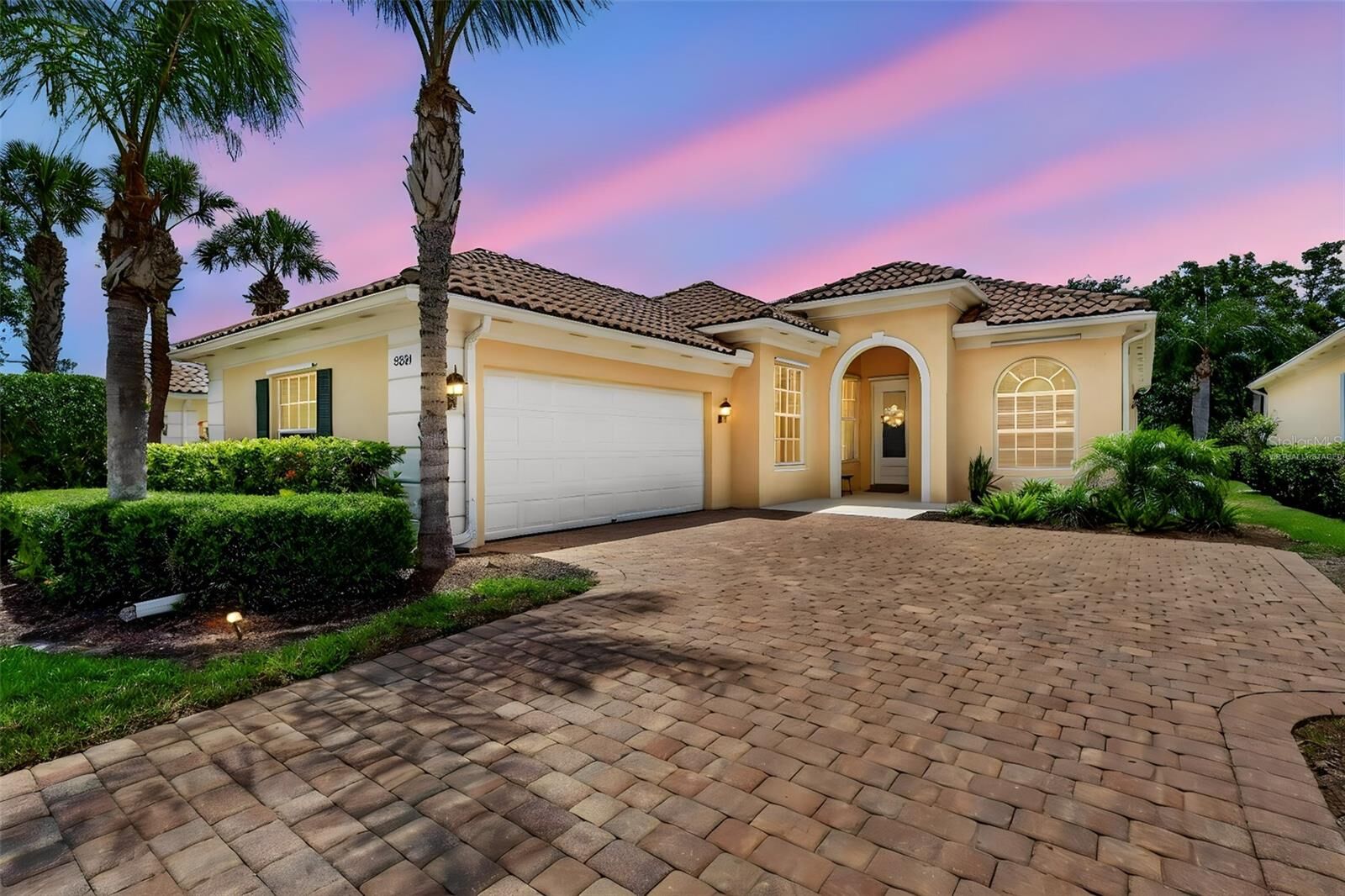 Property Photo: 5821 Ferrara Drive FL 34238