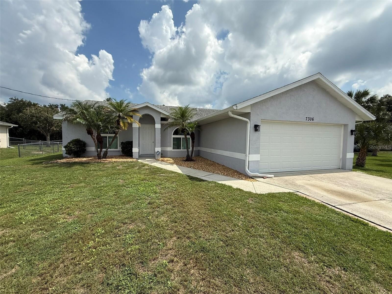 Property Photo: 7306 Totem Avenue FL 34291