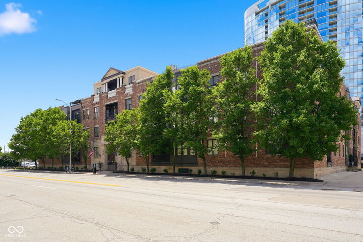 Property Photo: 355 E Ohio Street Ste 113 IN 46204