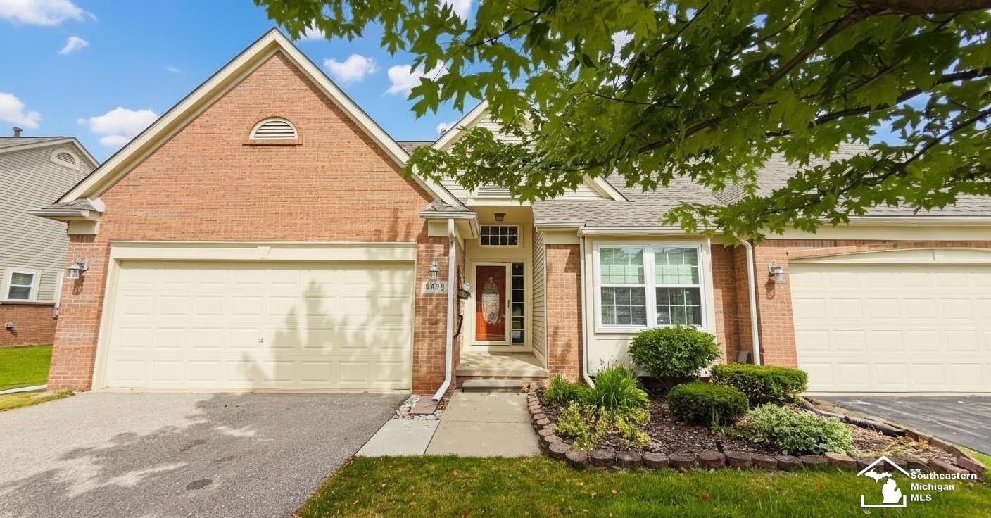 Property Photo:  5492 Elmhurst Drive  MI 48183 