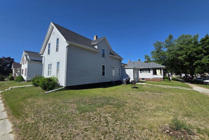 Property Photo:  2006 S 11th St  WI 53081 