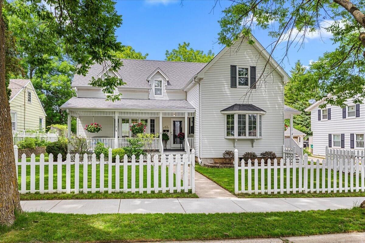 Property Photo: N37w6046 Wurthmann St WI 53012