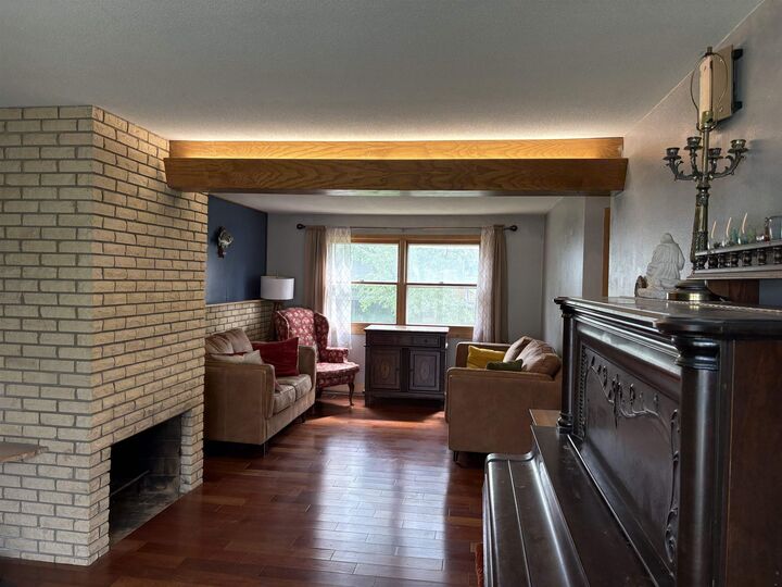 Property Photo:  1813 10th St SW  ND 58701 