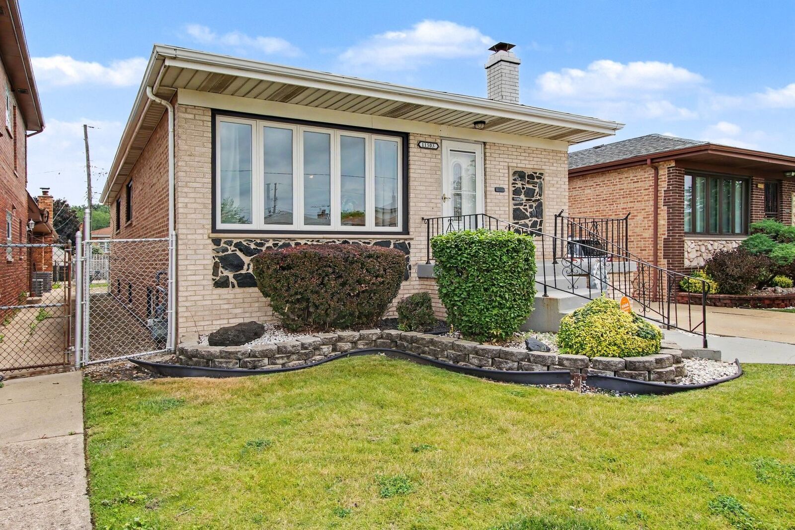 Property Photo: 11503 S Avenue J IL 60617