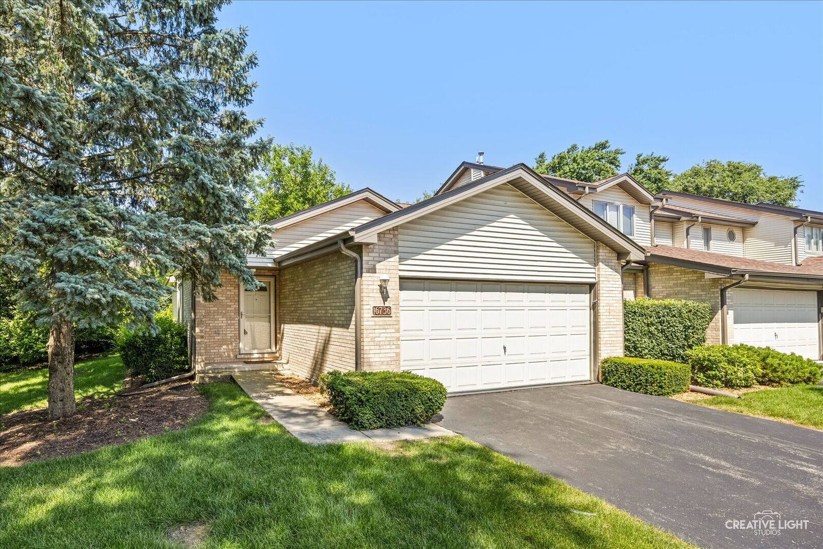 Property Photo:  16736 Sheridans Trail  IL 60467 