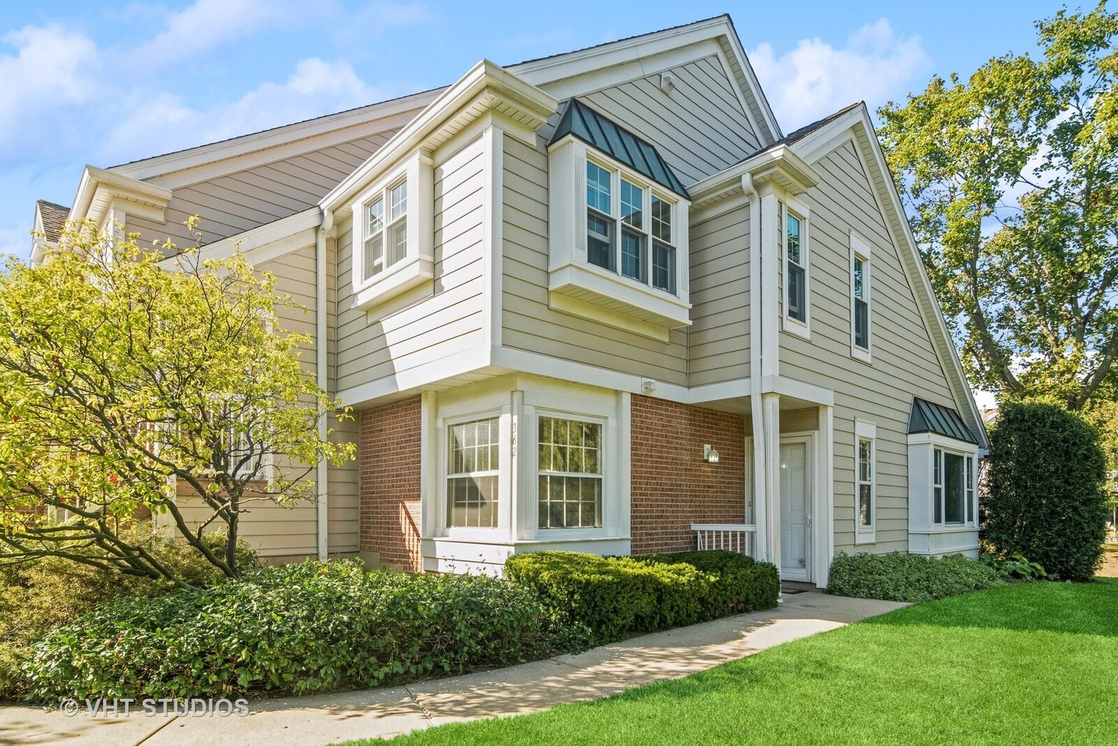 Property Photo:  362 Covington Terrace  IL 60089 