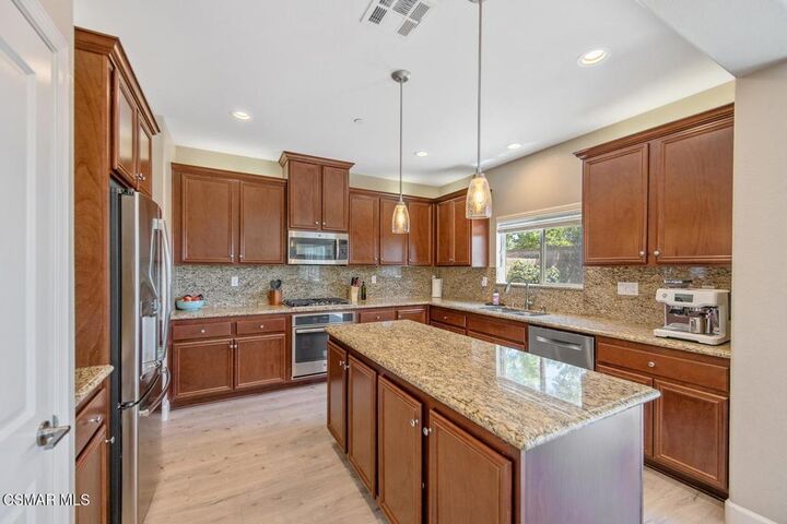 Property Photo:  7092 Crimora Avenue  CA 93021 