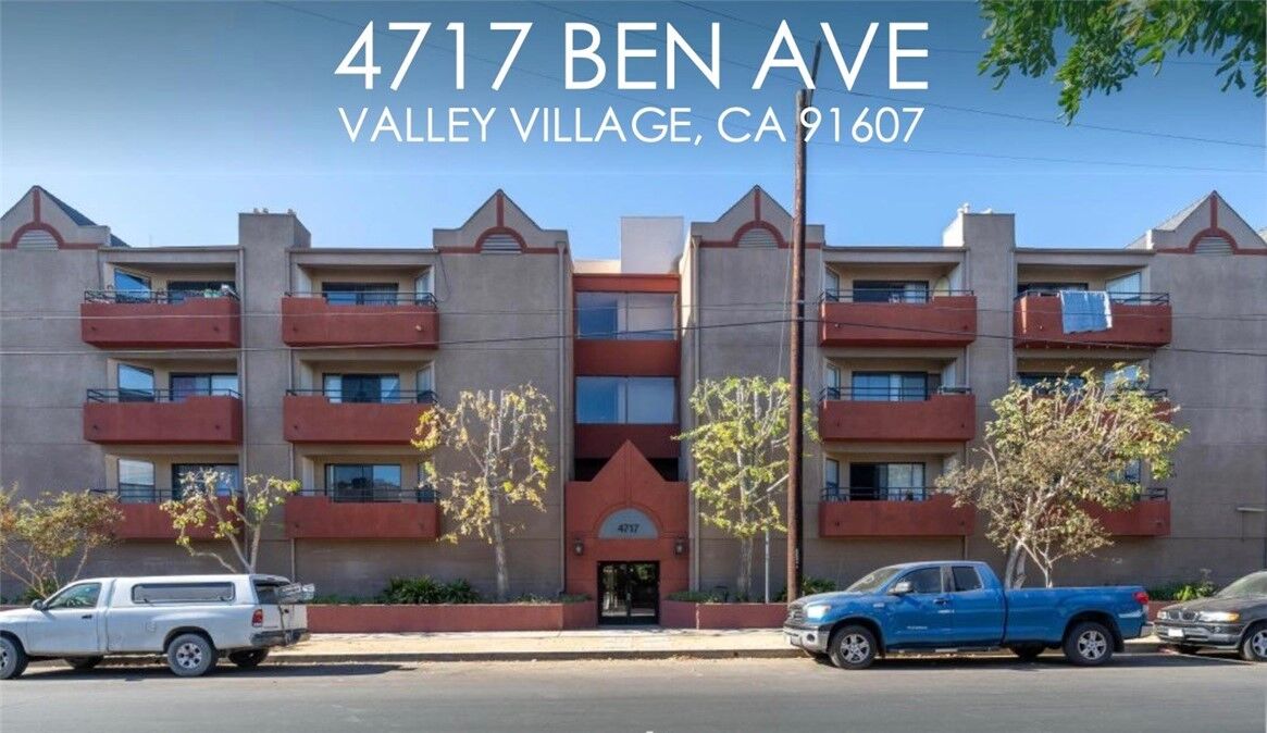 Property Photo:  4717 Ben Avenue  CA 91607 