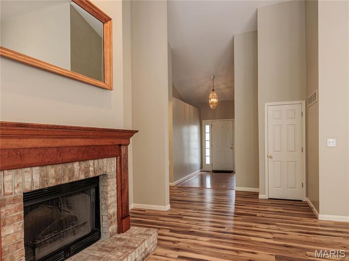 Property Photo:  10 Meramec Bluffs Court  MO 63025 