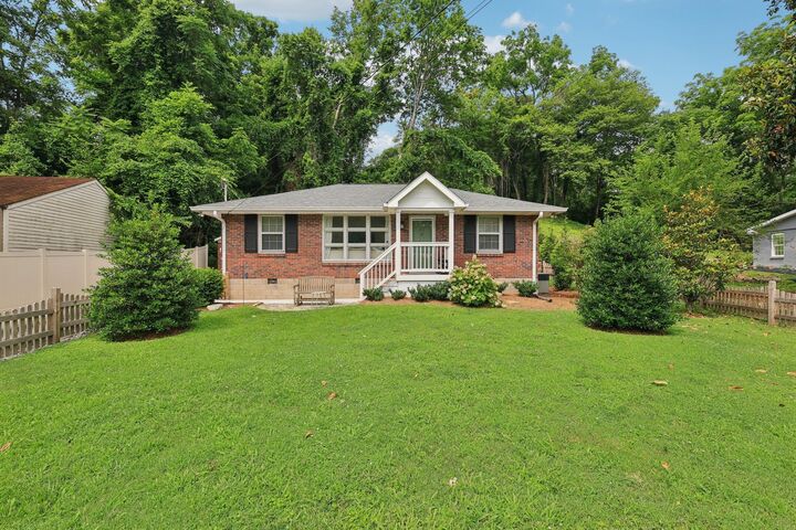 Property Photo: 3313 Colby Dr TN 37211