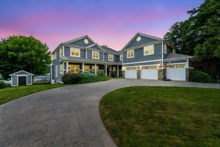 5950 Inglewood Drive — photo 1