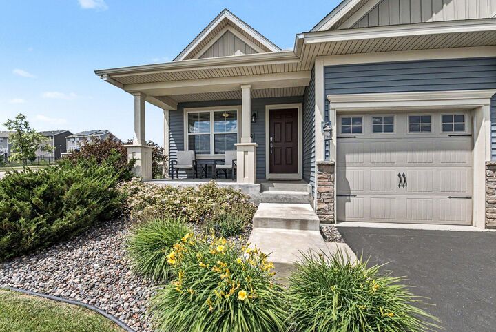 Property Photo: 1321 Chestnut Circle MN 55315