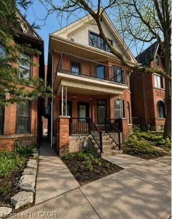 Property Photo:  259 John Street S 4  ON L8N 2C9 