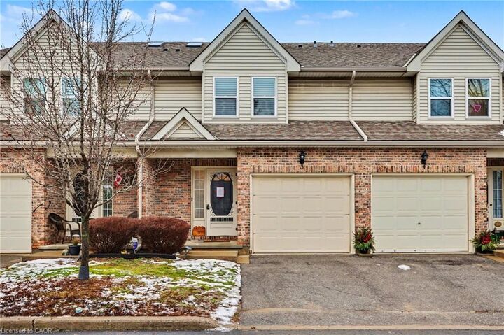 Property Photo:  5070 Drummond Road 3  ON L2E 6E4 