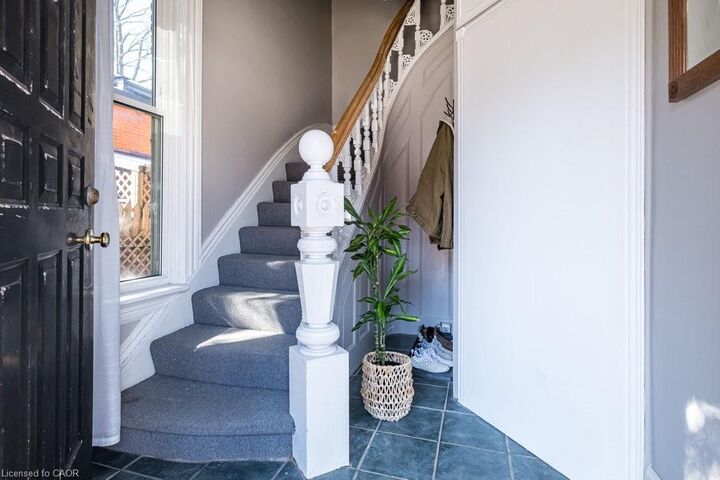 Property Photo:  270 Queen Street S  ON L8P 3T3 