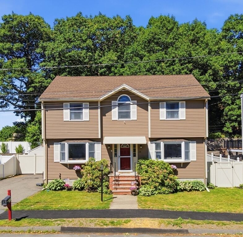 Property Photo:  137 Maplewood Rd  MA 01904 