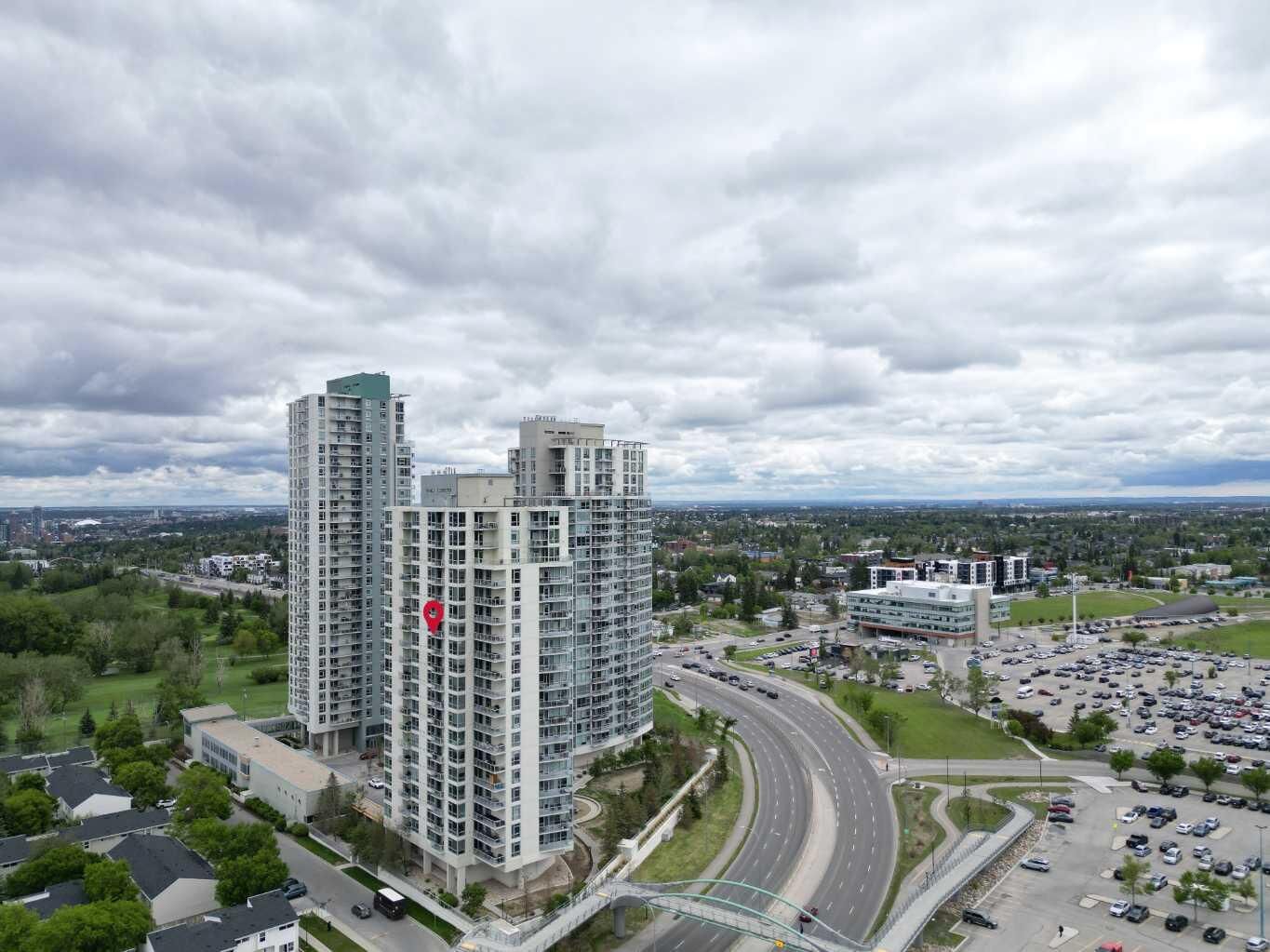 Property Photo:  55 Spruce Place SW 1408  AB T3C 3X5 