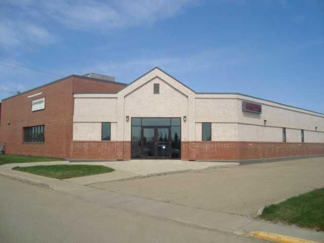 Property Photo:  2 Trochu Avenue  AB T0M 2C0 