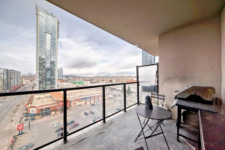 1053 10 Street SW 915 — photo 1