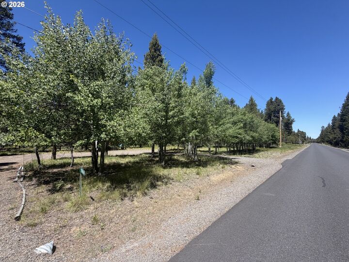 Property Photo:  55869 Black Duck Rd  OR 97707 