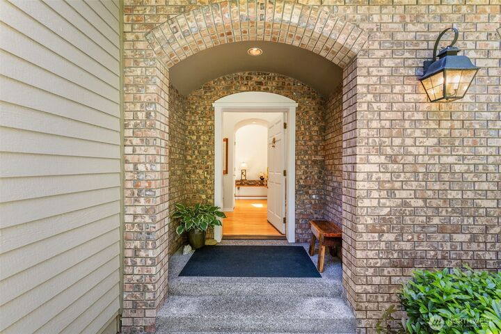 Property Photo:  203  Baycliff Drive  WA 98368 