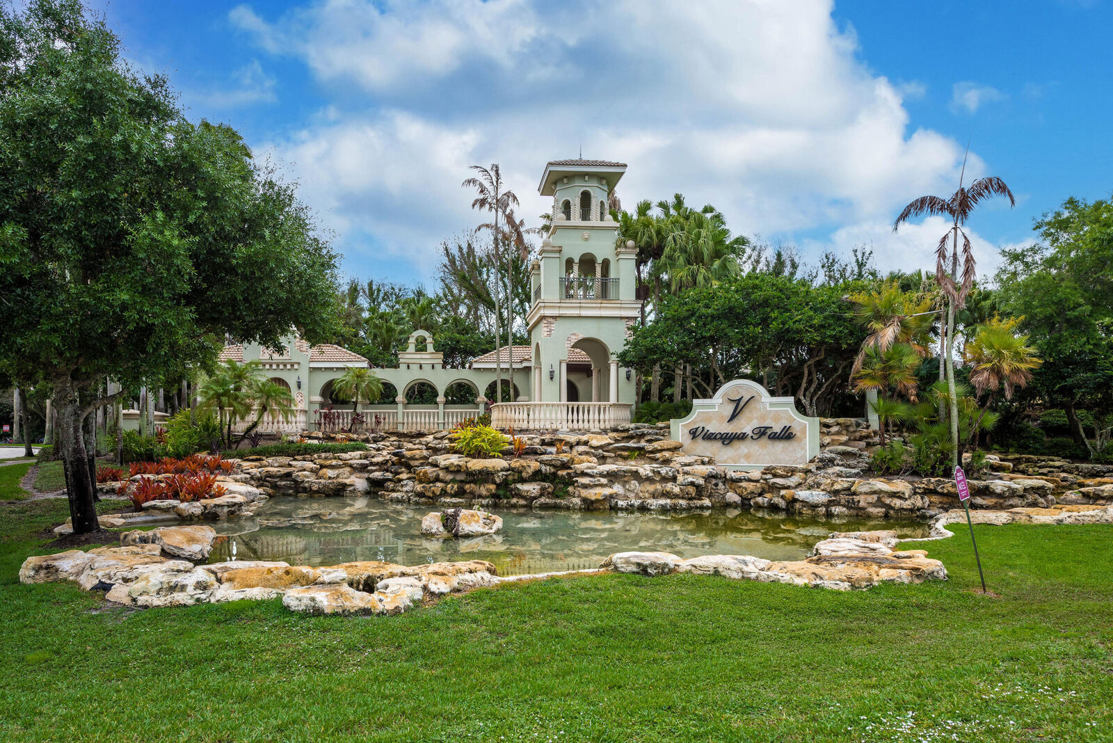Property Photo: 1367 NW Leonardo Circle FL 34986