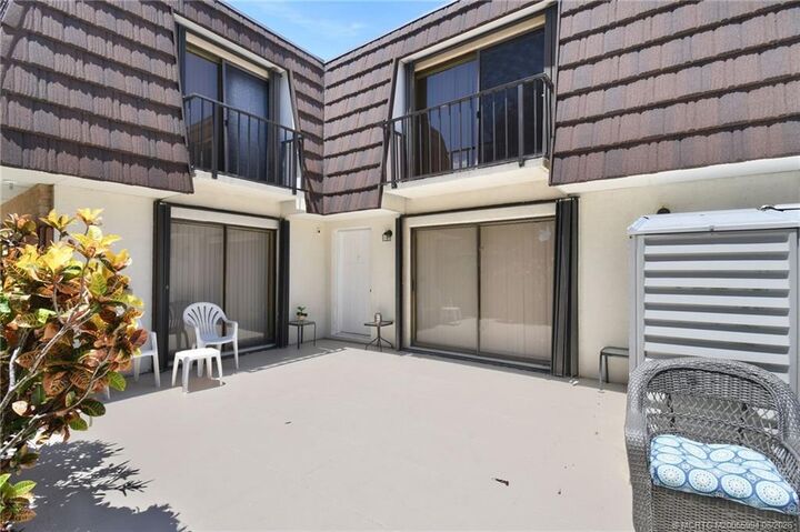 Property Photo:  5912 SE Riverboat Drive  FL 34997 