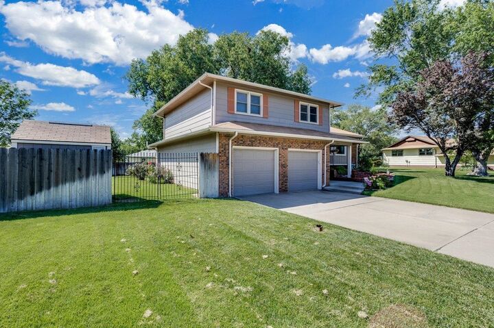 Property Photo: 1741 N Byron KS 67212