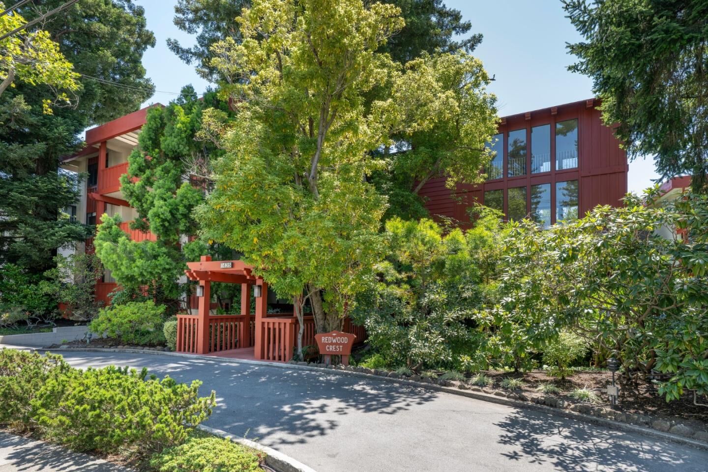 Property Photo: 1435 Bellevue Avenue 305 CA 94010