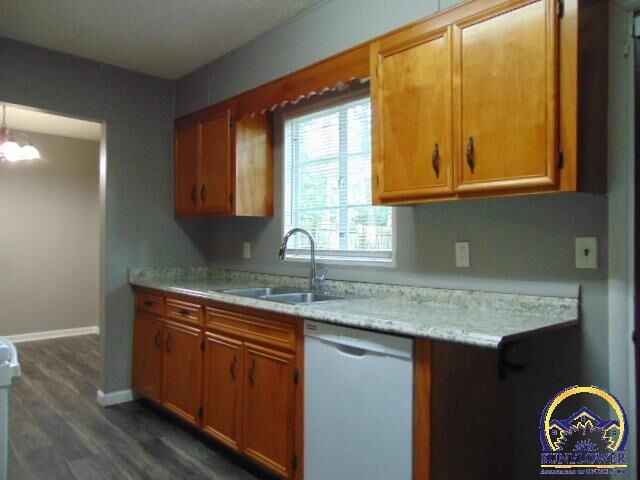 Property Photo:  1407 SW Glencoe St  KS 66611 