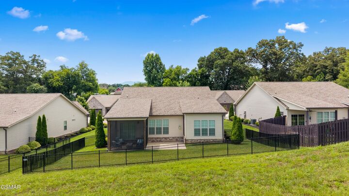 Property Photo:  2221 Boulder Crest Lane  TN 37876 