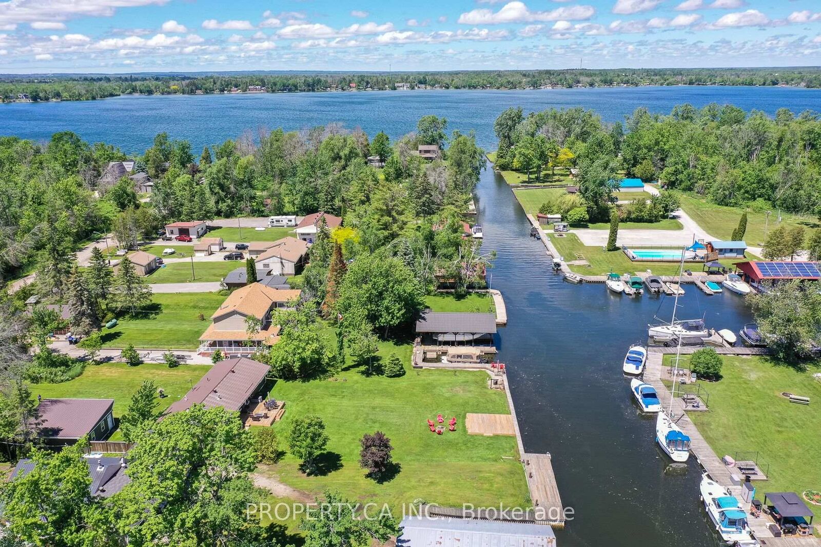 Property Photo: 4099 Glen Cedar Drive ON L3V 6H7