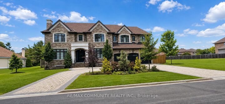 Property Photo: 65 Chatelaine Drive ON L3S 3W7