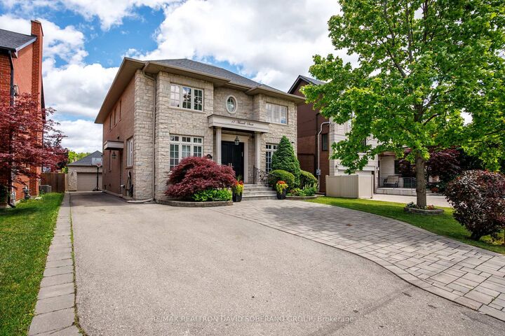 Property Photo: 17 Marwill Street ON M3H 3L2