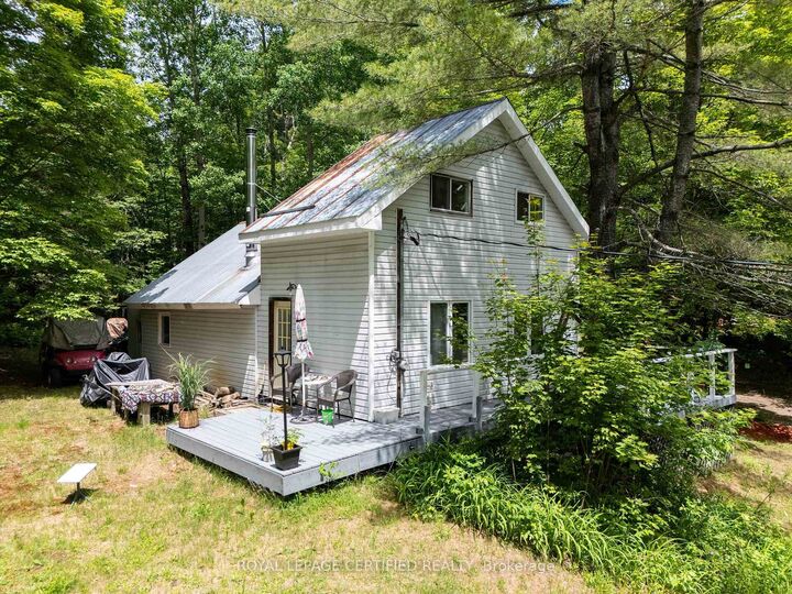 240 Britannia Road — photo 1