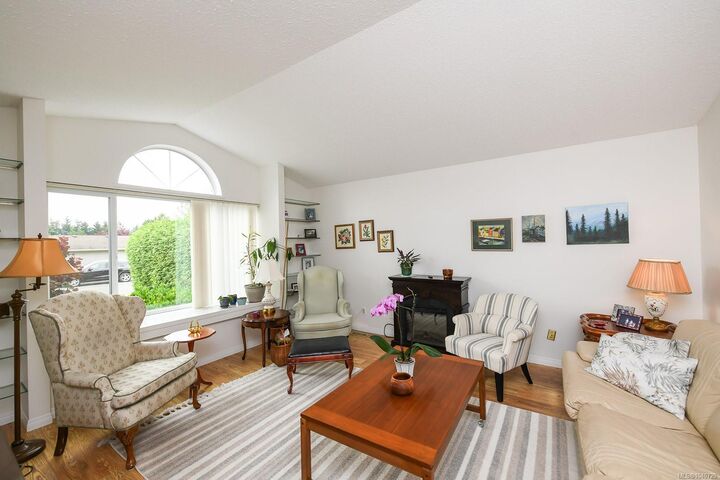 Property Photo: 2136 Bolt Ave BC V9M 3L6