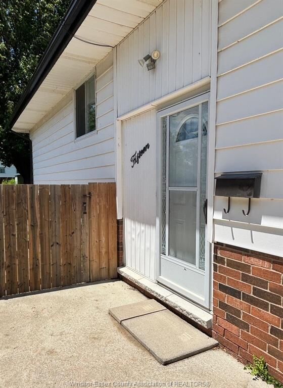 Property Photo: 15 Windwood ON N8H 4M8