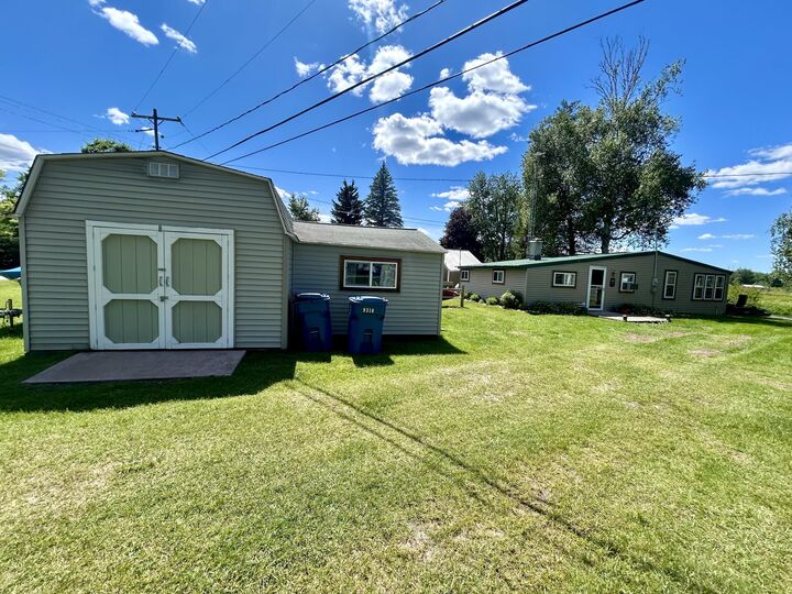 Property Photo: 9312 Elizabeth Road MI 48629
