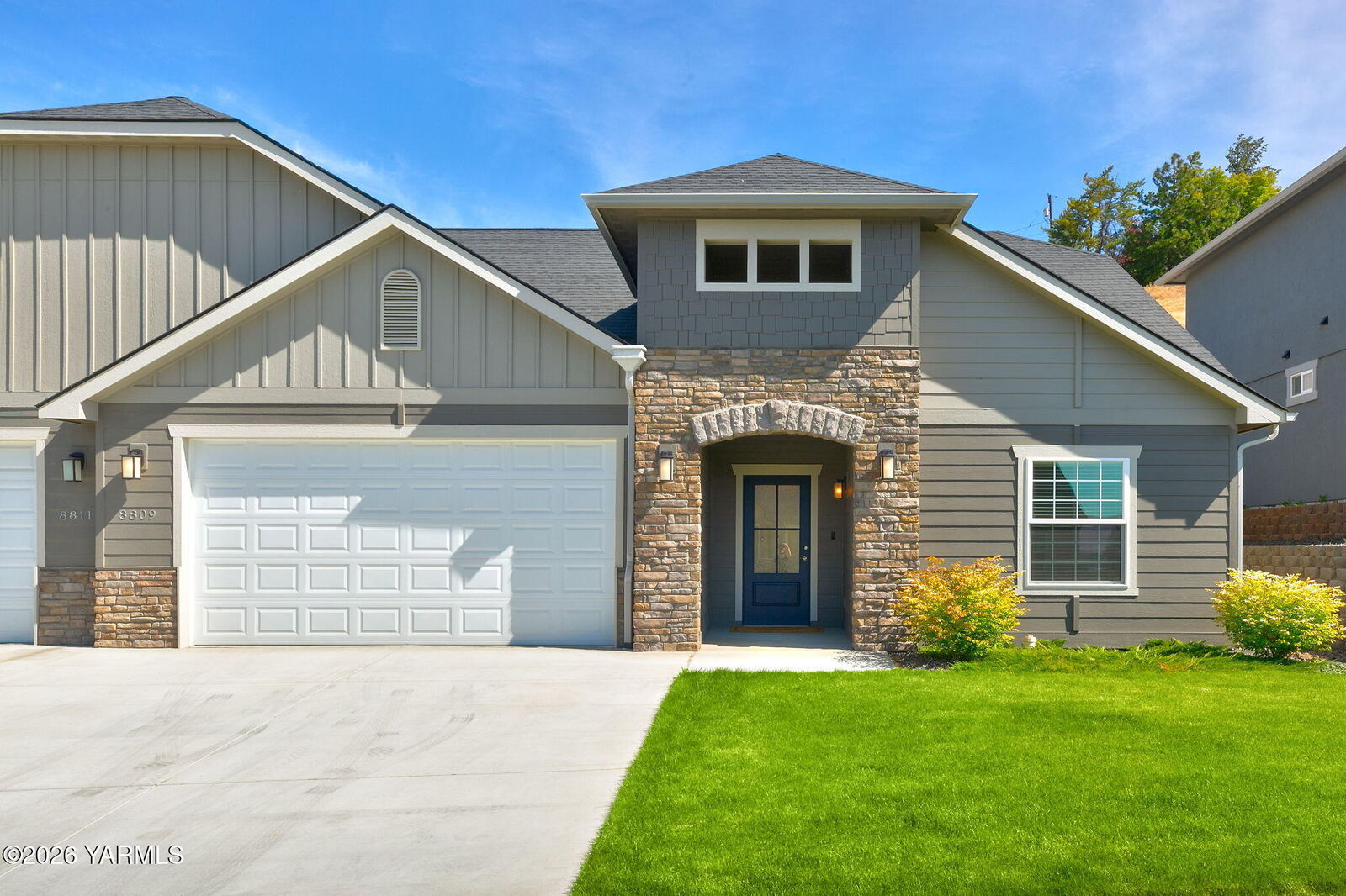 Property Photo: 8809 Kail Dr WA 98908