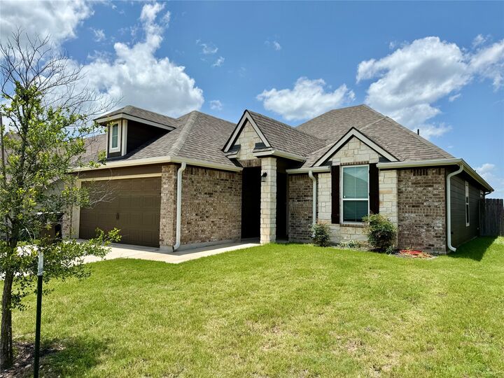 Property Photo:  808 Fallbrook Drive  TX 76502 