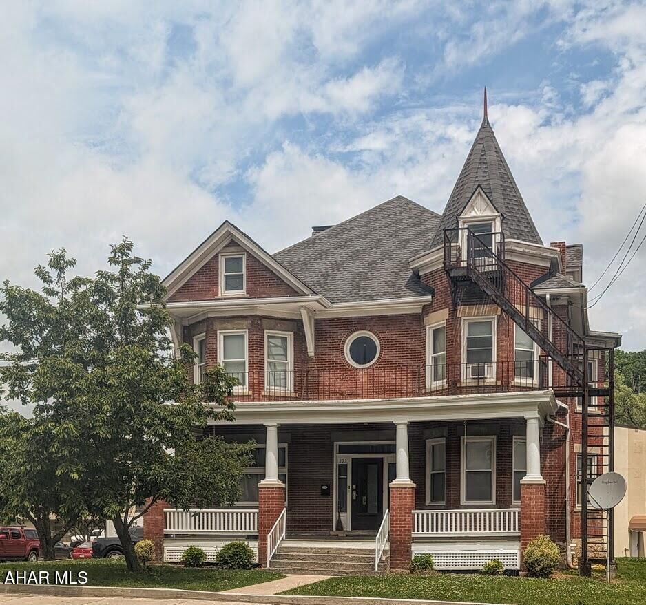 Property Photo: 233 E Pitt Street 5 PA 15522